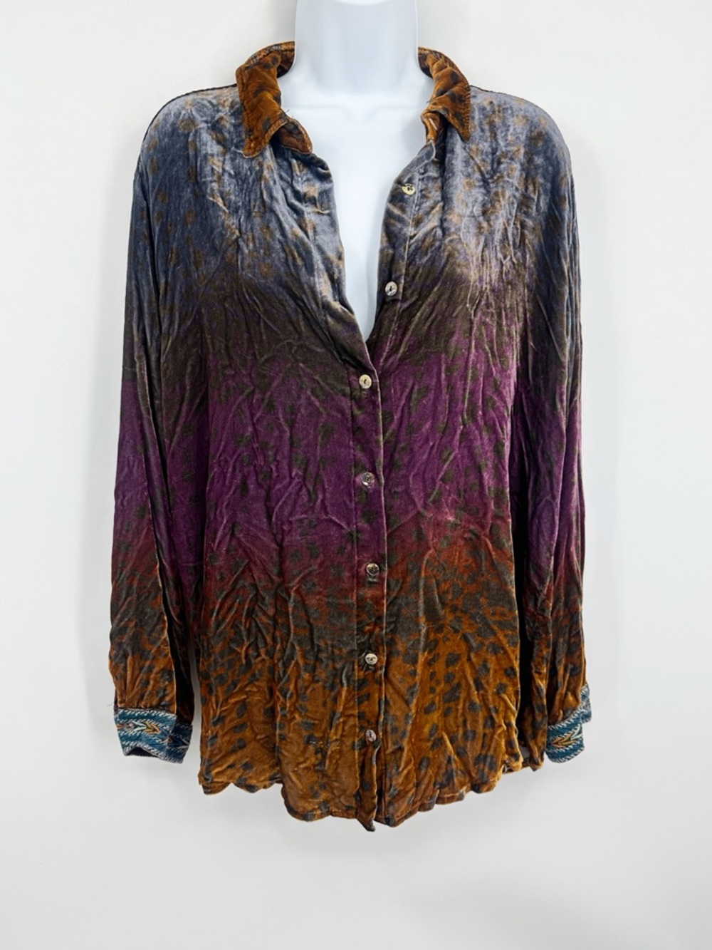 Johnny Was Ombre Cheetah Velvet Oversized Button Up Shirt Size Medium Boho - Picture 2 of 11